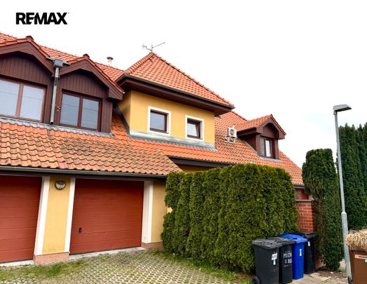Pronájem bytu 2+kk v osobním vlastnictví 45 m², Jesenice - Photo 1