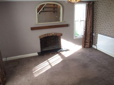 2 bedroom semi-detached house to rent - Photo 2