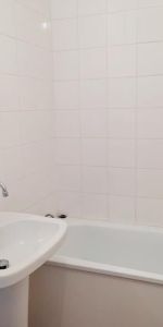 Location Appartement 2 pièces 38m² - Photo 4