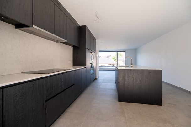 Knappe nieuwbouwwoning aan Park d’Ursel - Foto 1