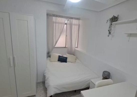 Avenida Blasco Ibáñez, Paterna, Valencian Community 46980