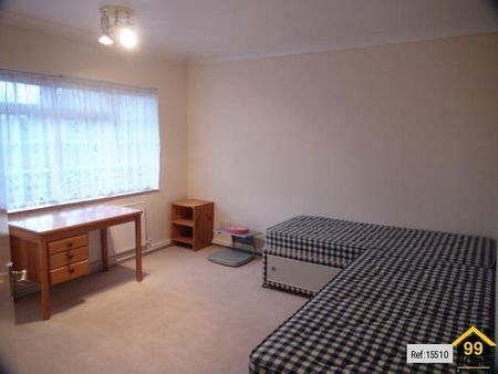 3 bedroom semi-detached house to rent - Photo 5