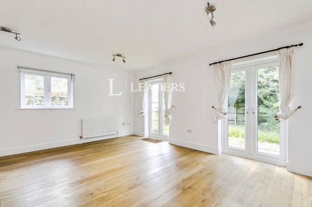 4 bedroom house to rent Colonel Crabbe Mews, Southampton, SO16 - Photo 1