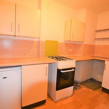 Apartment Available Arranging tenancy - Photo 3