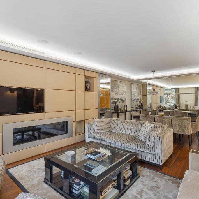 3 bedroom flat to rent - Photo 1