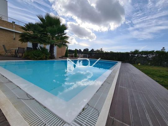 6 bedroom luxury House for rent in Almada, Distrito de Setúbal - Photo 1