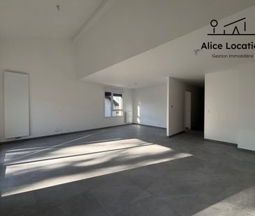 Location Appartement 3 pièces 83m² BRENTHONNE 74890 - Photo 1