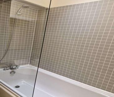 Leicester, Leicestershire, LE1 - Photo 2