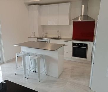 Stunning Studio Room Available Now - Photo 5