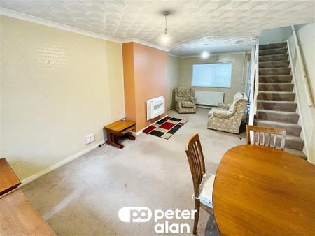 Woodfield Park Crescent, Woodfieldside, BLACKWOOD - Photo 2