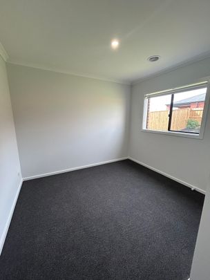 45 Baldwin Rd, Traralgon VIC 3844 - House For Rent | Domain - Photo 1