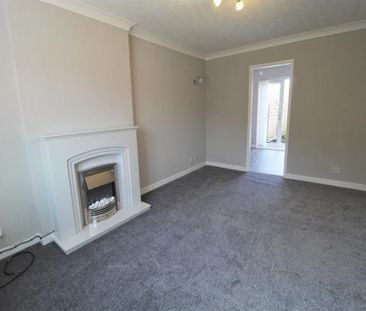 3 Bedroom Semi Detached To Let - Photo 2