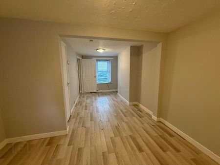 195 Queen Street, Harryville, Ballymena, BT42 2BG - Photo 2