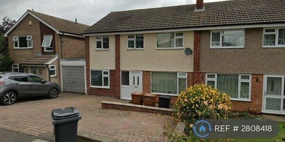 1 bedroom in a house share to rent - Photo 3