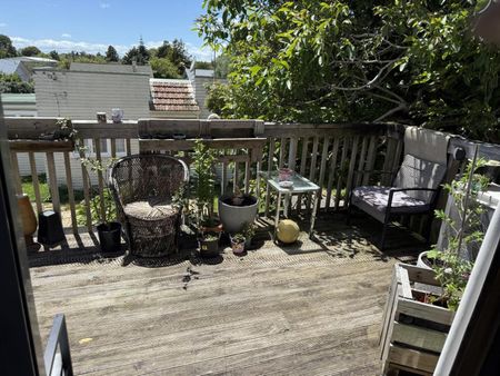 4 Bedroom Townhouse - Great Location - Photo 3