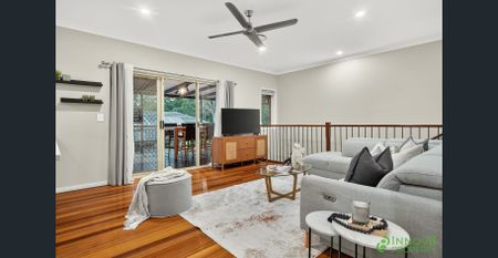 Executive Family Home in Prestigious Albany Creek Location - Photo 2