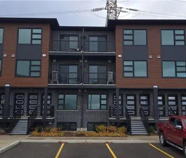 118 GRAVEL RIDGE Trail Unit# E10 — 3 Bedroom - Photo 1