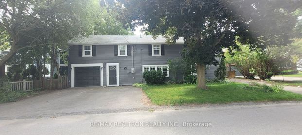 For Lease - 10 Duke Street, Whitby, Ontario - Photo 1