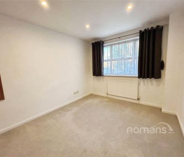 3 bedroom detached house to rent - Photo 3