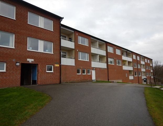 3 RoK – Dammvägen 6D, lgh 1102, Lysekil - Photo 1