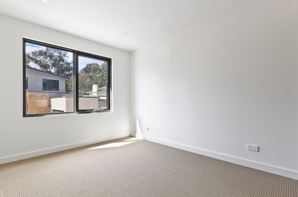 3/12 Raglan Road, Research - Photo 1