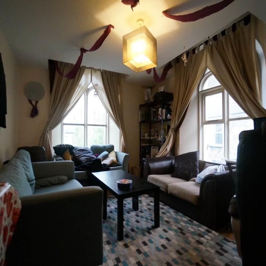 Flat 5, Ebenezer Chapel York Place - Photo 1