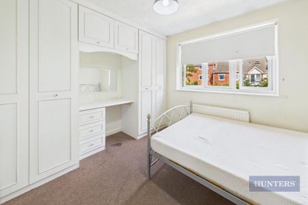 4 bedroom terraced house to rent - Photo 4