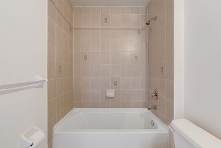 For Lease - 166 Coronation Road, Whitby, Ontario - Photo 5