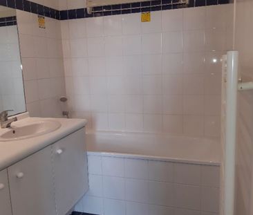 Location Appartement 2 pièces 60m² ISSY LES MOULINEAUX 92130 - Photo 3