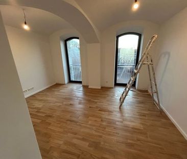 Erstbezug nach Sanierung - Exklusive 3- Zimmer Wohnung mit EBK und ... - Foto 3