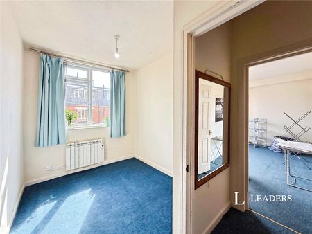 1 bedroom apartment to rent Crag Hall, 15 Durley Gardens, West Cliff, Bournemouth, BH2 - Photo 2
