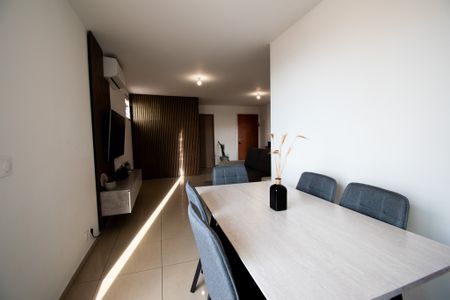 Location Appartement 5 pièces 90m² STE CLOTILDE 97490 - Photo 3