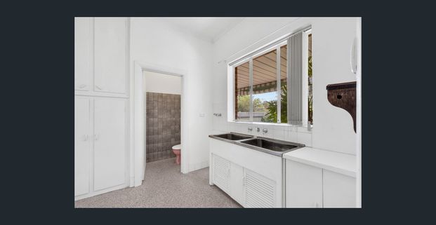 Hi, I'm Space, Comfort & Easy Living with Charming Backyard Garden - Photo 1