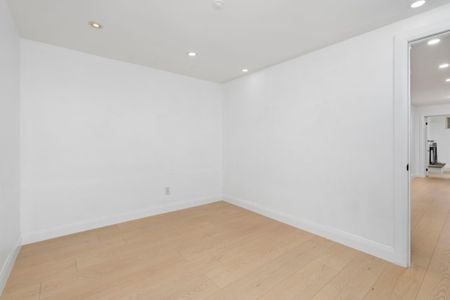 For Lease - 5 PARAGON Road, Toronto, Ontario - Photo 3