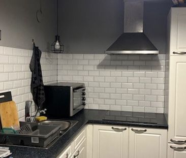 Appartement te huur in Lanaken voor € 800 met 1 slaapkamer - Photo 4