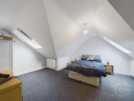 3 bedroom apartment to rent - Photo 4