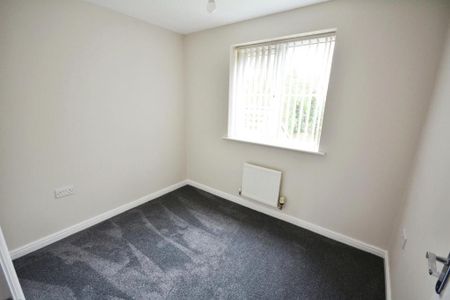 4 bedroom detached house to rent - Photo 4