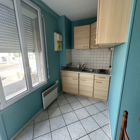 Location Appartement 1 pièce 24m² LE BREUIL 71670 - Photo 3