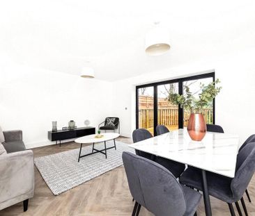 4 bedroom detached house to rent - Photo 5