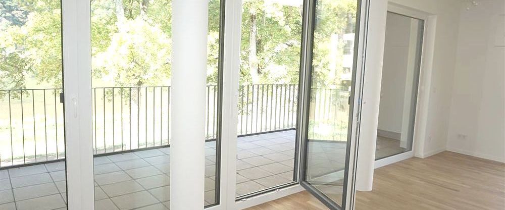Energieeffiziente Wohnung mit direktem Moselblick – luxuriöses Wohngefühl in 2-Zimmer-Wohnung mit großzügiger Terrasse, Einbauküche & Tiefgaragenstellplatz - Foto 1
