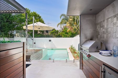 25 Grandview Grove, Seaforth NSW 2092 - House For Rent | Domain - Photo 2