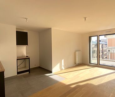 Location appartement 4 pièces, 82.14m², Clichy - Photo 2
