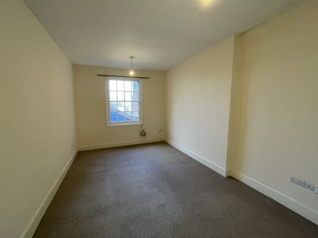 Market Street, Falmouth - Photo 4