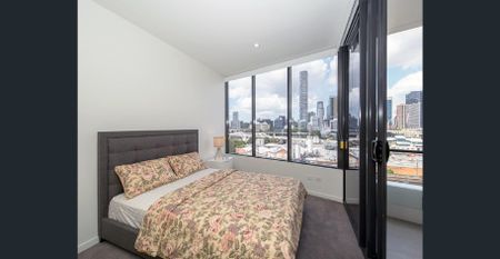 Luxurious Apartment in South Brisbane! - Photo 3