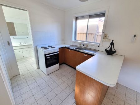 Brilliant Bungalow - Photo 4