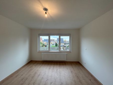 Halfopen, volledig gerenoveerde woning te Sint-Michiels - Foto 2