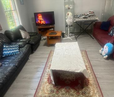 Castle Hill - Photo 4