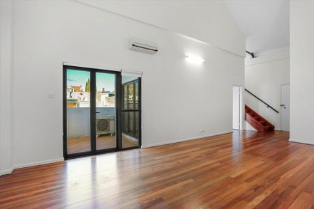 Simply Stunning! - Photo 4