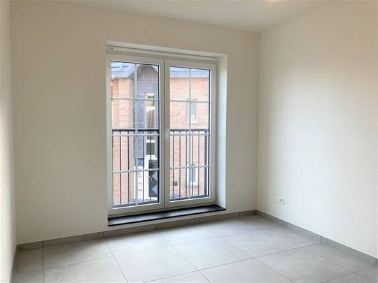 Appartement te huur - Photo 1