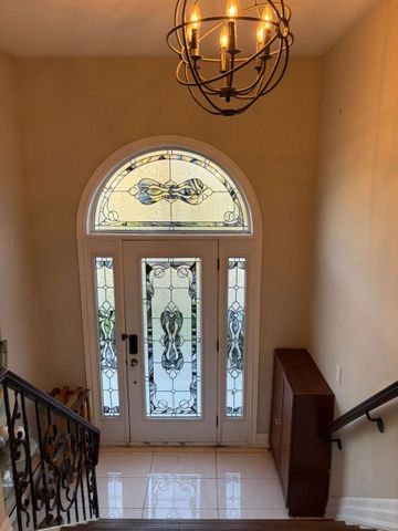 For Lease - 41 Clancy Drive Unit# Upper Unit, Toronto, Ontario - Photo 2